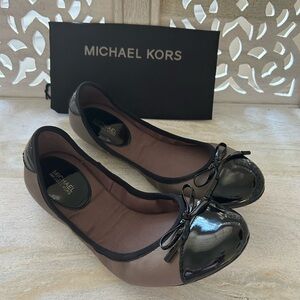 NIB Michael Kors City Ballet Black Brown Taupe Cinder Flats Packable Roll 9.5